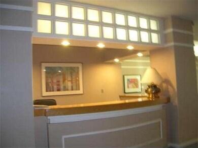 Thomas Graves Landing unit 609, Cambridge, MA 02141 - photo 2