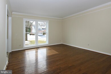 12720 Heatherford Place, Fairfax, VA 22030 - photo 7