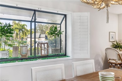 Built-in bay window so much light
