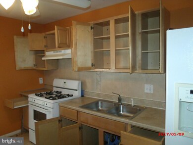 3105 Thornfield Rd, Gwynn Oak, MD 21207 - photo 4