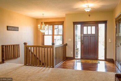 Very inviting front foyer with duel closets, hardw