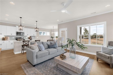 1713 Creekline Dr, Kernersville, NC 27284 - photo 4