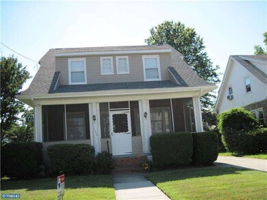 130 E Parkway Ave, Chester, PA 19013 - photo 2