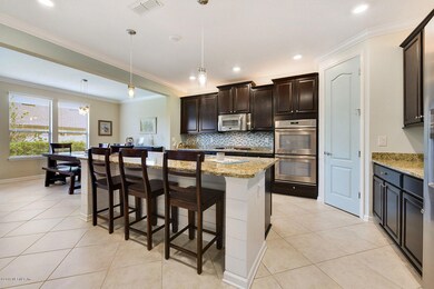 GOURMET KITCHEN