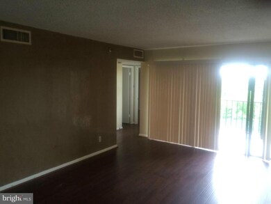 Racquet Club Condominium unit 810, Hyattsville, MD 20783 - photo 5