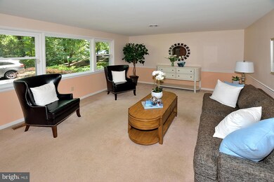 8920 Liberty Ln, Potomac, MD 20854 - photo 7