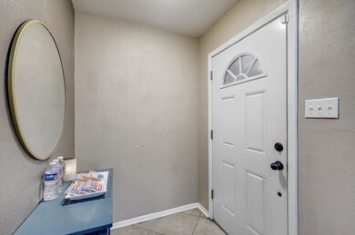 8612 Martin Dr, North Richland Hills, TX 76182 - photo 6