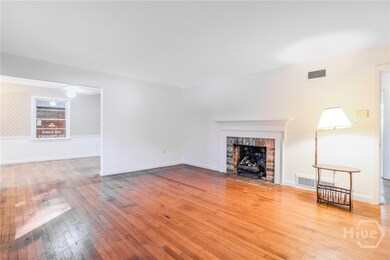 112 E Derenne Ave, Savannah, GA 31405 - photo 7