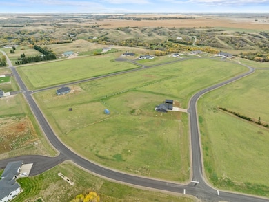 4820 26th St SE, Minot, ND 58701 - photo 3