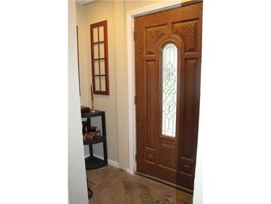 Entry/Foyer.