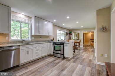 23200 Wilderness Walk Ct, Gaithersburg, MD 20882 - photo 5