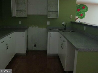 1941 Starlight Ln, Huntingtown, MD 20639 - photo 4