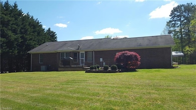 1099 Crestview Church Rd, Asheboro, NC 27205 - photo 4