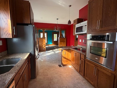 105 N West St, Plainview, NE 68769 - photo 4