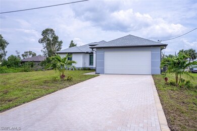 256 Blackstone Dr, Fort Myers, FL 33913 - photo 4