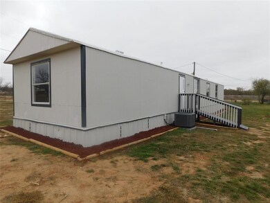 807 NE Front St, Millsap, TX 76066 - photo 7