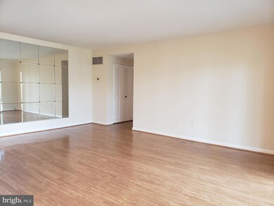 3600 Gleneagles Dr unit 72D, Silver Spring, MD 20906 - photo 7
