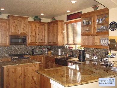 1646 Mikula Place, New Braunfels, TX 78130 - photo 5