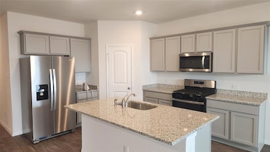 195 Greenbelt Reservoir Pass, Kyle, TX 78640 - photo 4