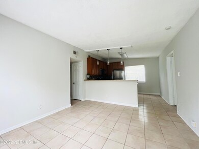 1904 Burkholder Cir W, Jacksonville, FL 32216 - photo 3