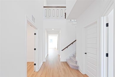 2924 Zuni Pass, Leander, TX 78641 - photo 4