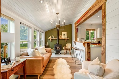 Dining/Sitting Room