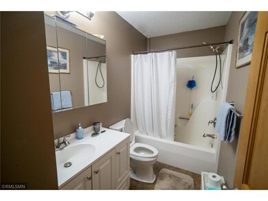 Upper Full Bathroom