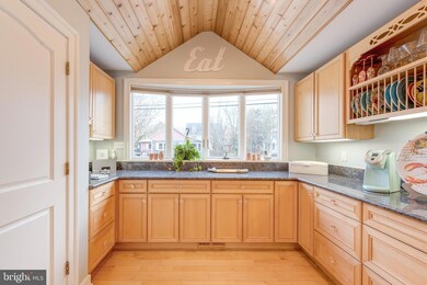 4962 Lerch Dr, Shady Side, MD 20764 - photo 6