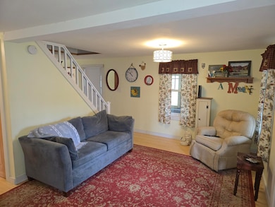 8 42nd St, Claremont, NH 03743 - photo 4