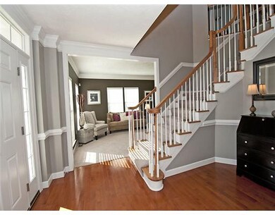 Entry/Foyer.