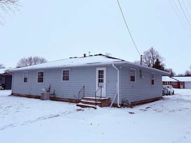 109 Jay St, Bloomfield, NE 68718 - photo 3