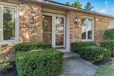 5655 Ramblewood Ct, Columbus, OH 43235 - photo 2