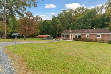 320 Greenwood Dr, Madison Heights, VA 24572 - photo 4