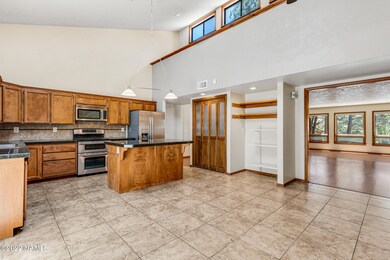 2221 N Timberline Rd-7
