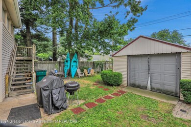 1216 Climax St, Lansing, MI 48912 - photo 5