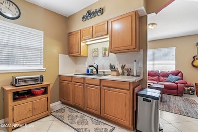 2872 Brackridge Blvd E, Jacksonville, FL 32216 - photo 6