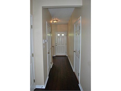 Entry/Foyer.
