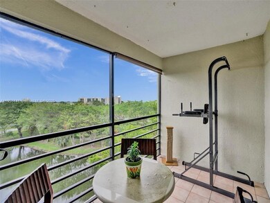 Cypress Bend unit 712, Pompano Beach, FL 33069 - photo 6