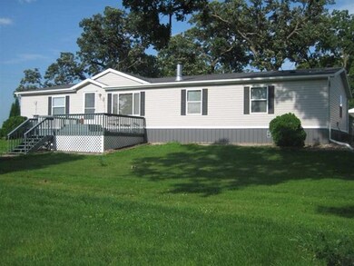 13991 130th St, Maynard, IA 50655 - photo 2