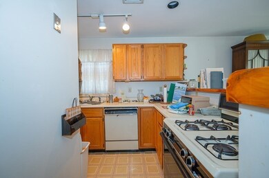 17 Kilbourn Rd unit 6, Lancaster, MA 01523 - photo 3