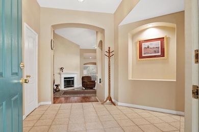 2302 E Rush Ave, Fresno, CA 93730 - photo 5