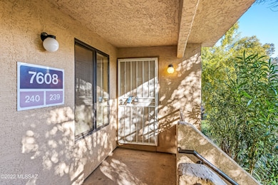 02-Condo Entrance