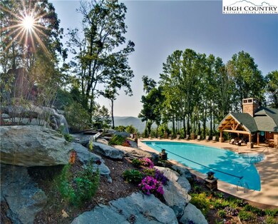 Echota on the Ridge Outdoor Pool