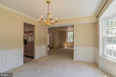 6304 Saddle Dr, Columbia, MD 21045 - photo 7