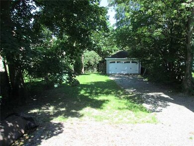 Parking Lot/Garage