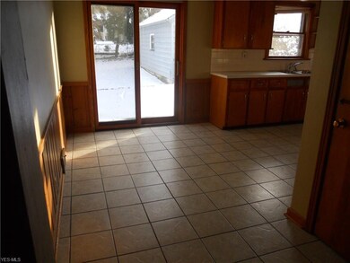 214 Wilson St, Struthers, OH 44471 - photo 7