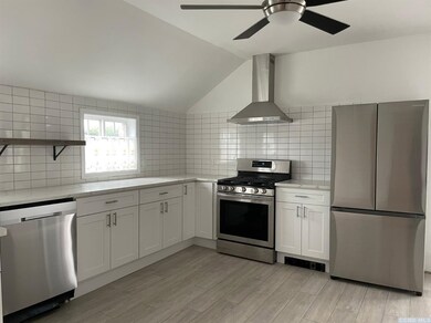 502 Warren St unit C, Hudson, NY 12534 - photo 2