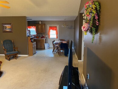 104 Warren Cir, Shelbyville, TN 37160 - photo 6