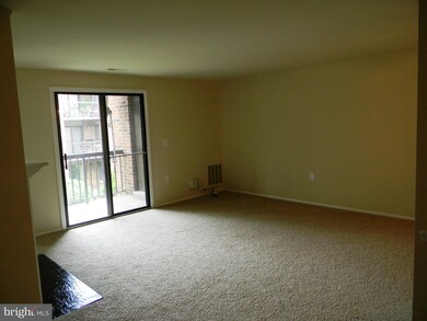 18032 Chalet Dr unit 202, Germantown, MD 20874 - photo 3