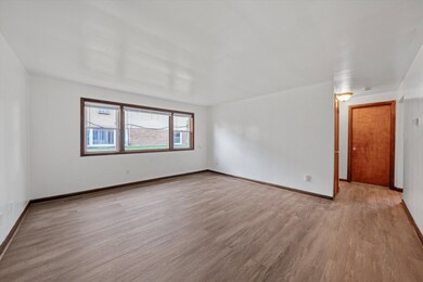 18508 Torrence Ave, Lansing, IL 60438 - photo 3